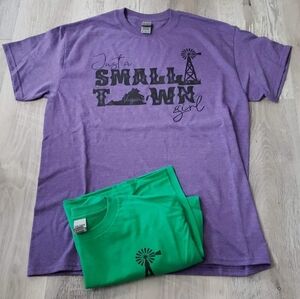 Small town girl Va Medium